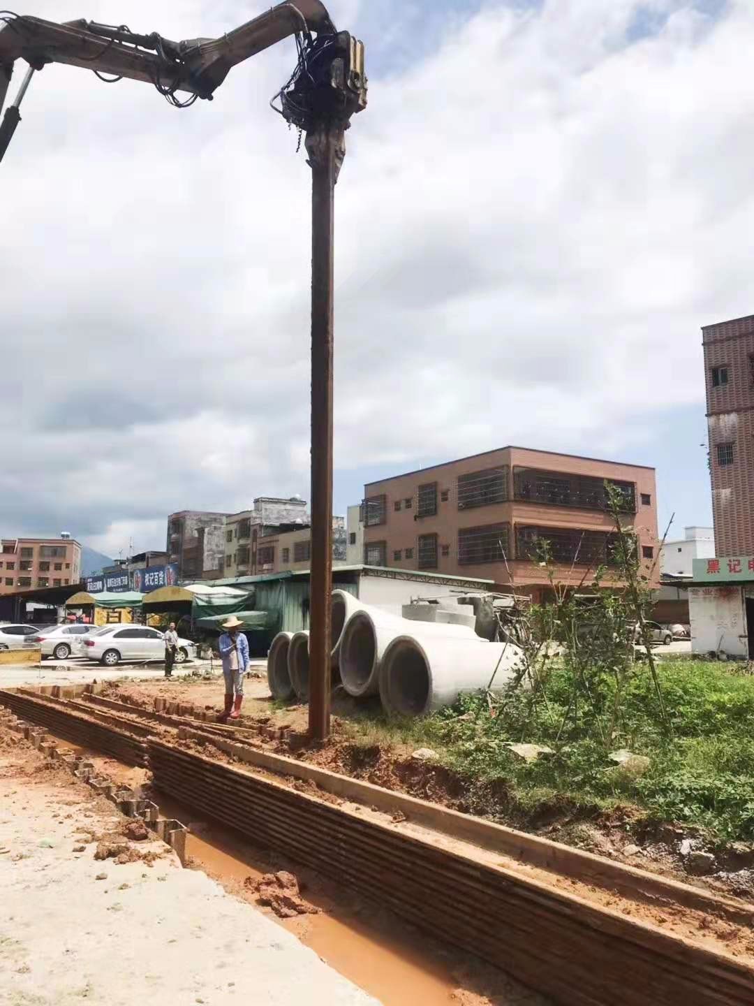 广东省钢板桩机械进场，高效施工的新篇章